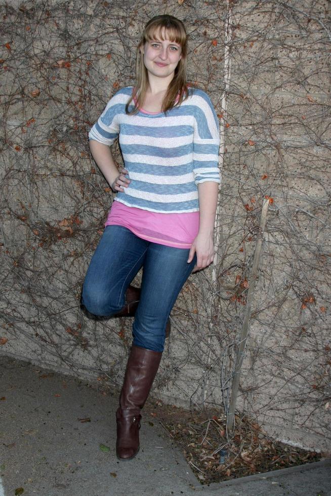 LOS ANGELES, DEC 7 - Roe Moore at the Photo Shoot at the Private Location on December 7, 2015 in Burbank, CA