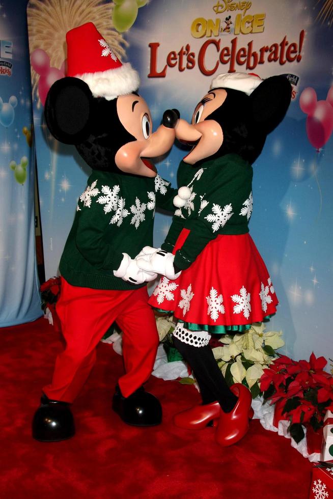 LOS ANGELES, DEC 11 - Mickey Mouse, Minnie Mouse at the Disney on Ice Red Carpet Reception at the Staples Center on December 11, 2014 in Los Angeles, CA photo