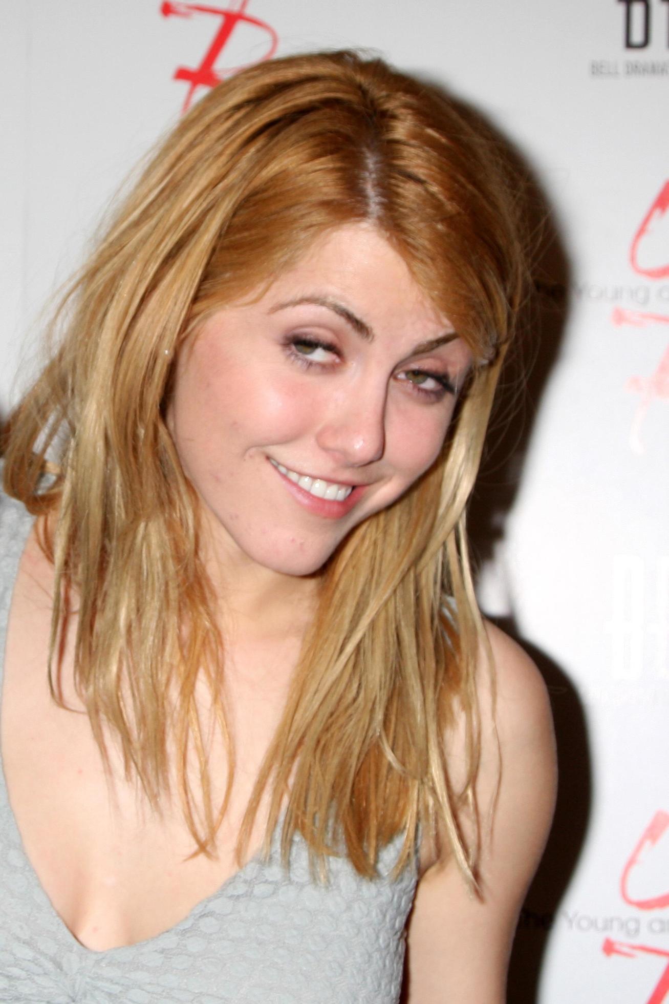 LOS ANGELES, MAR 16 - Yvonne Zima arrives at the Young and Restless