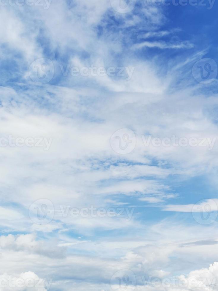A group of clouds in the sky 9802893 Stock Photo at Vecteezy
