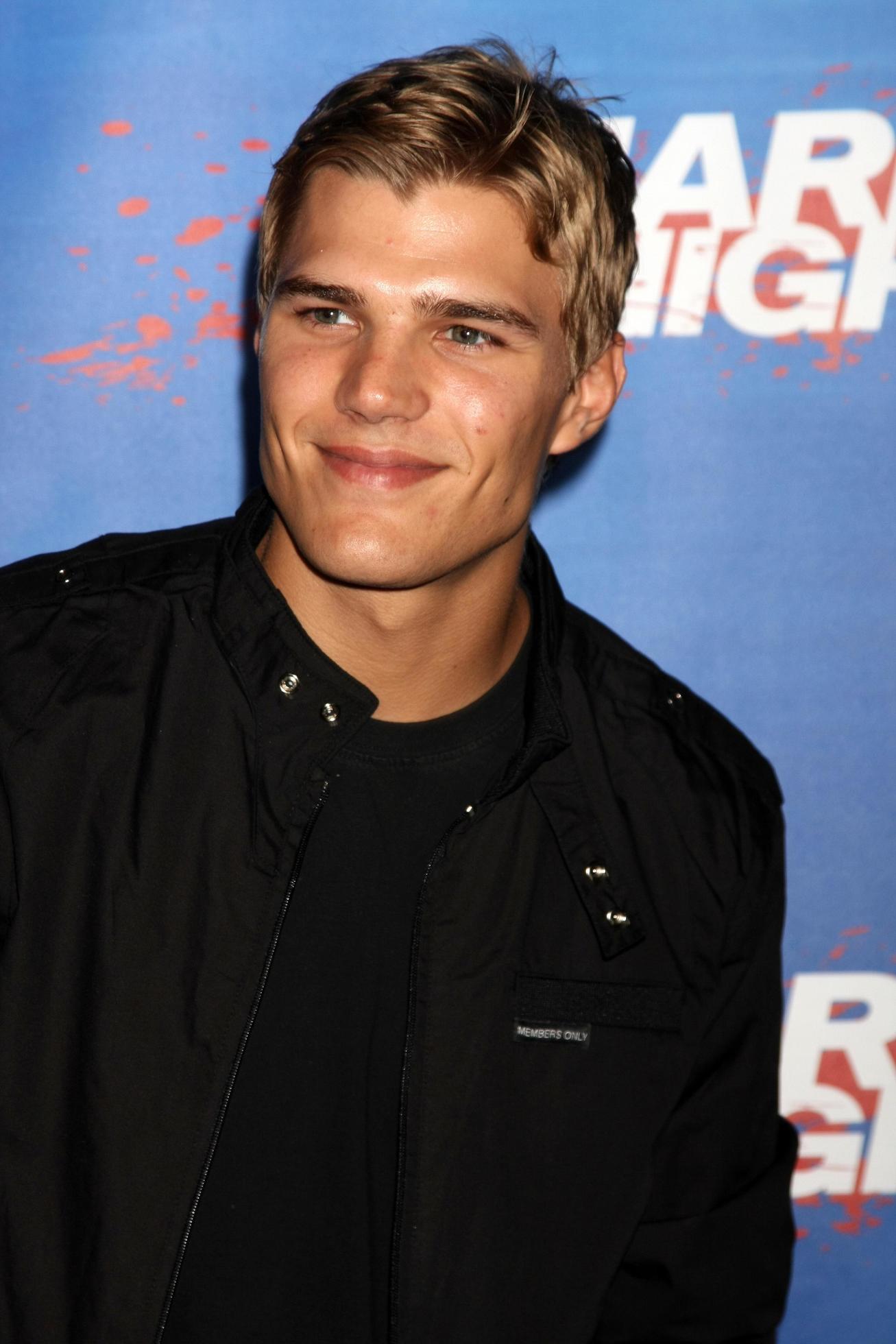Chris Zylka Shark Night