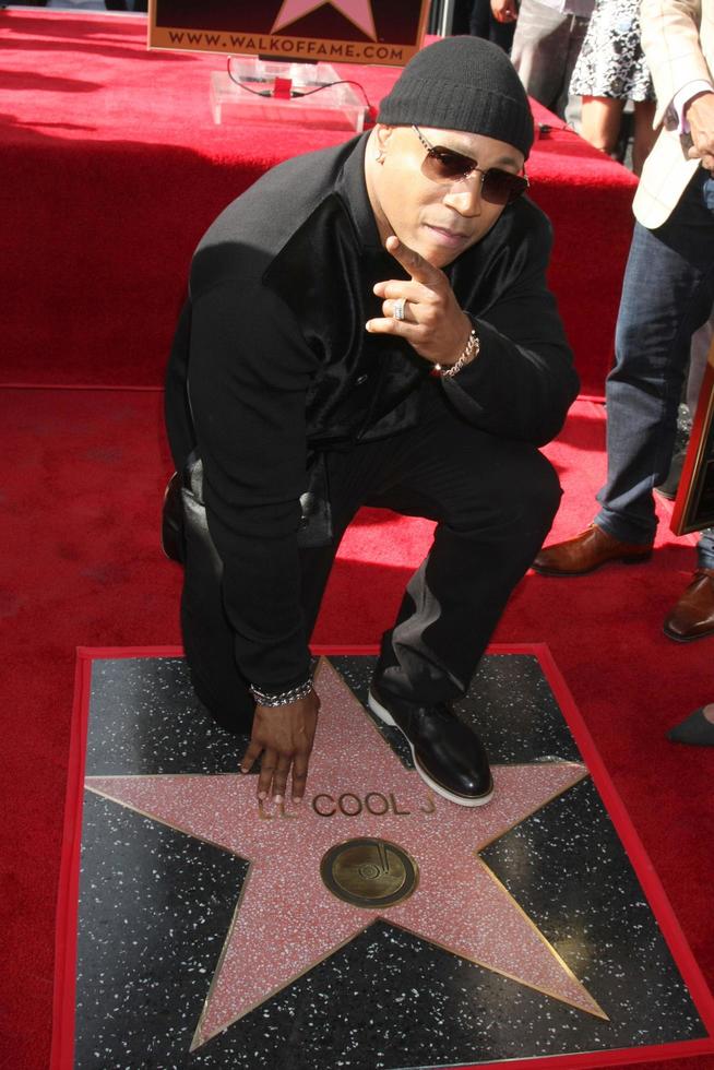 LOS ANGELES, JAN 21 -  LL Cool J at the LL Cool J Hollywood Walk of Fame Ceremony at the Hollywood and Highland on January 21, 2016 in Los Angeles, CA photo