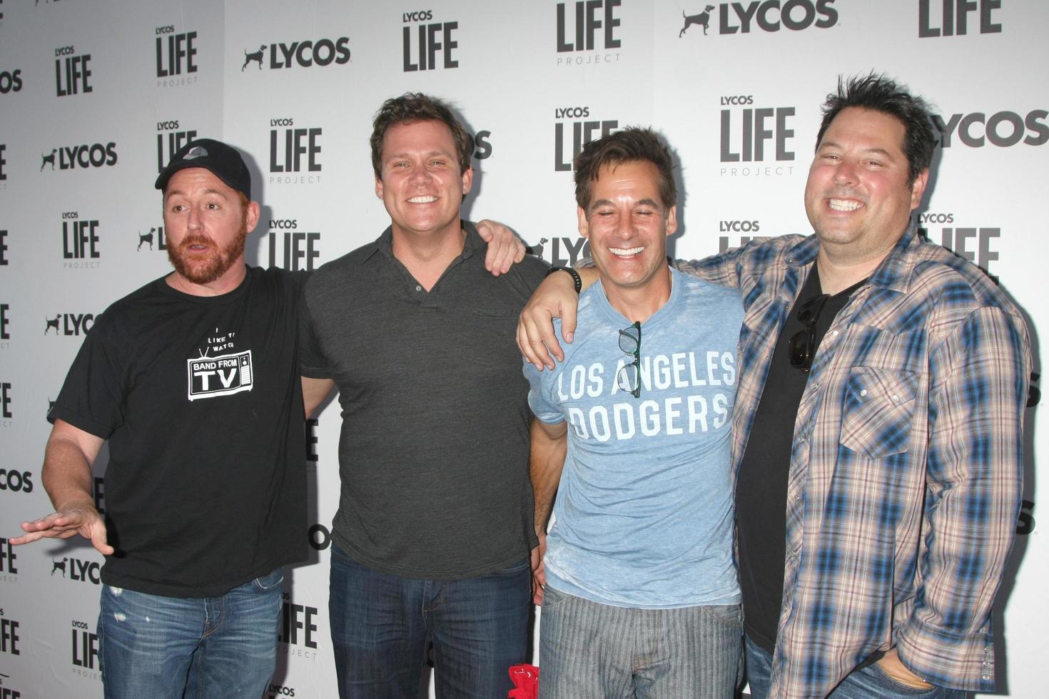 los angeles, 8 de junio - scott grimes, bob guiney, adrian pasdar, greg grunberg en el lanzamiento de lycos life en el espacio prohibido de tv jam el 8 de junio de 2015 en north hollywood, ca foto