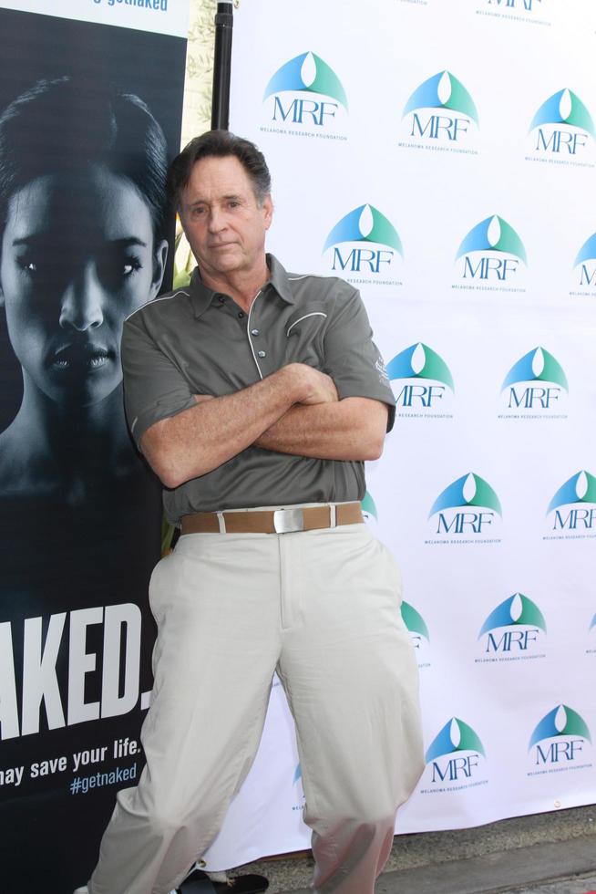 LOS ANGELES, NOV 10 - Robert Hays at the Third Annual Celebrity Golf Classic to Benefit Melanoma Research Foundation at the Lakeside Golf Club on November 10, 2014 in Burbank, CA photo