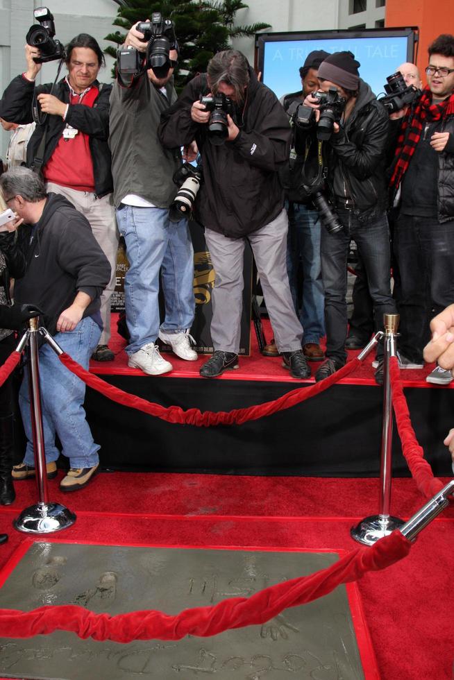 LOS ANGELES, JAN 5 - Press shooting Robert Duvall s Handprints and Footprints at the Robert Duvall Hand and Footprint Ceremony at Grauman s Chinese Theater on January 5, 2011 in Los Angeles, CA photo