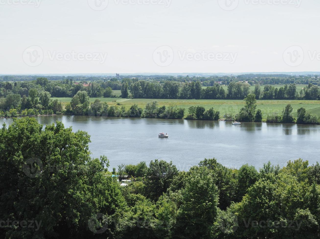 vista del río danubio en donaustauf foto