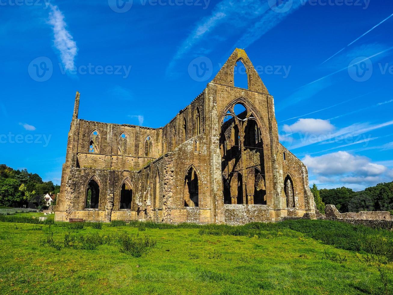 HDR Tintern Abbey Abaty Tyndyrn in Tintern photo