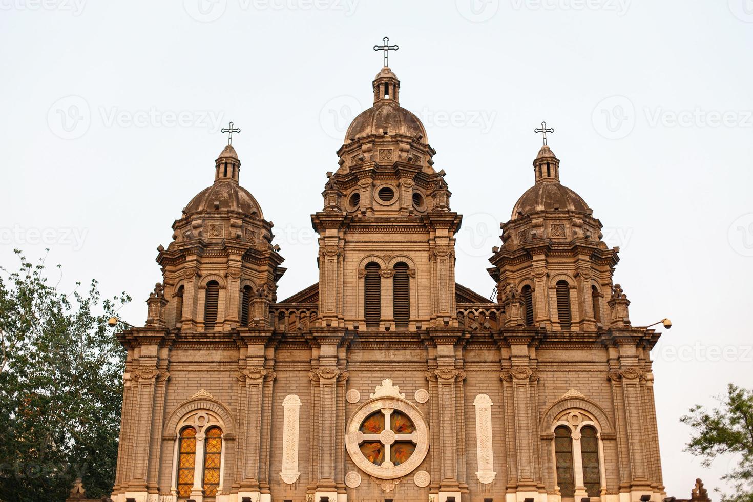 antigua iglesia hermosa en china foto