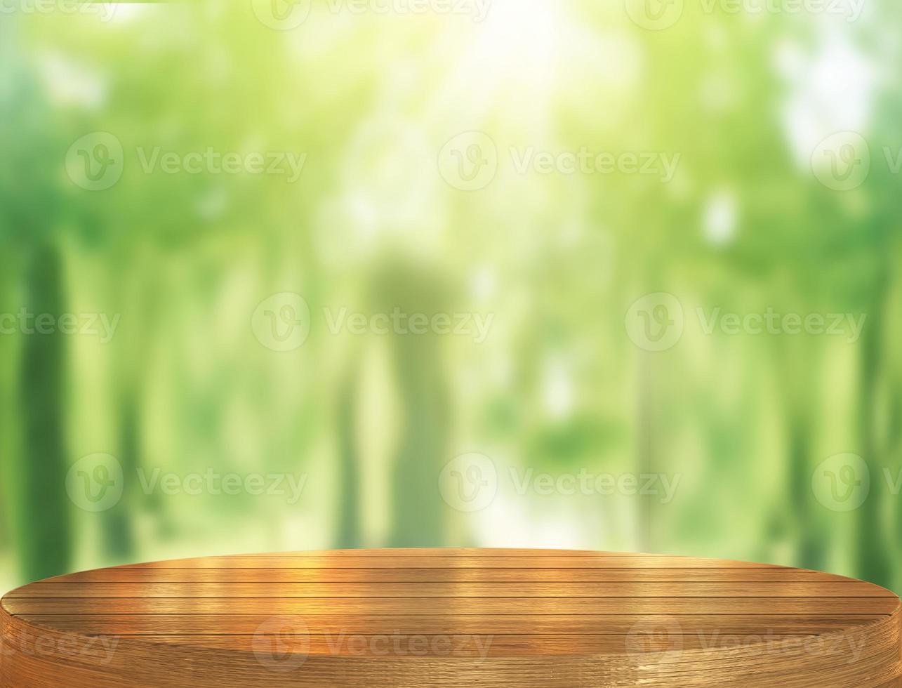 mesa de madera vacía y fondo verde borroso para plataforma o podio de exhibición de productos foto