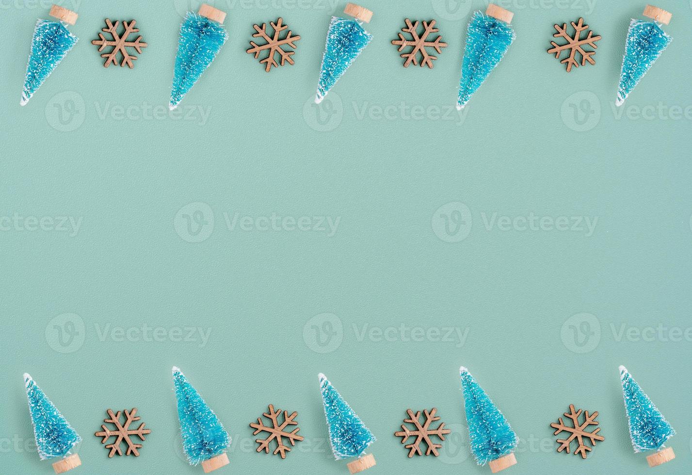 Top view of Christmas holiday pattern background. Composition of festive Christmas tree flatlay. photo