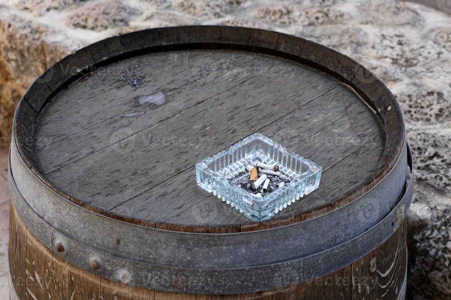 cómo usar un barril viejo en la granja. foto