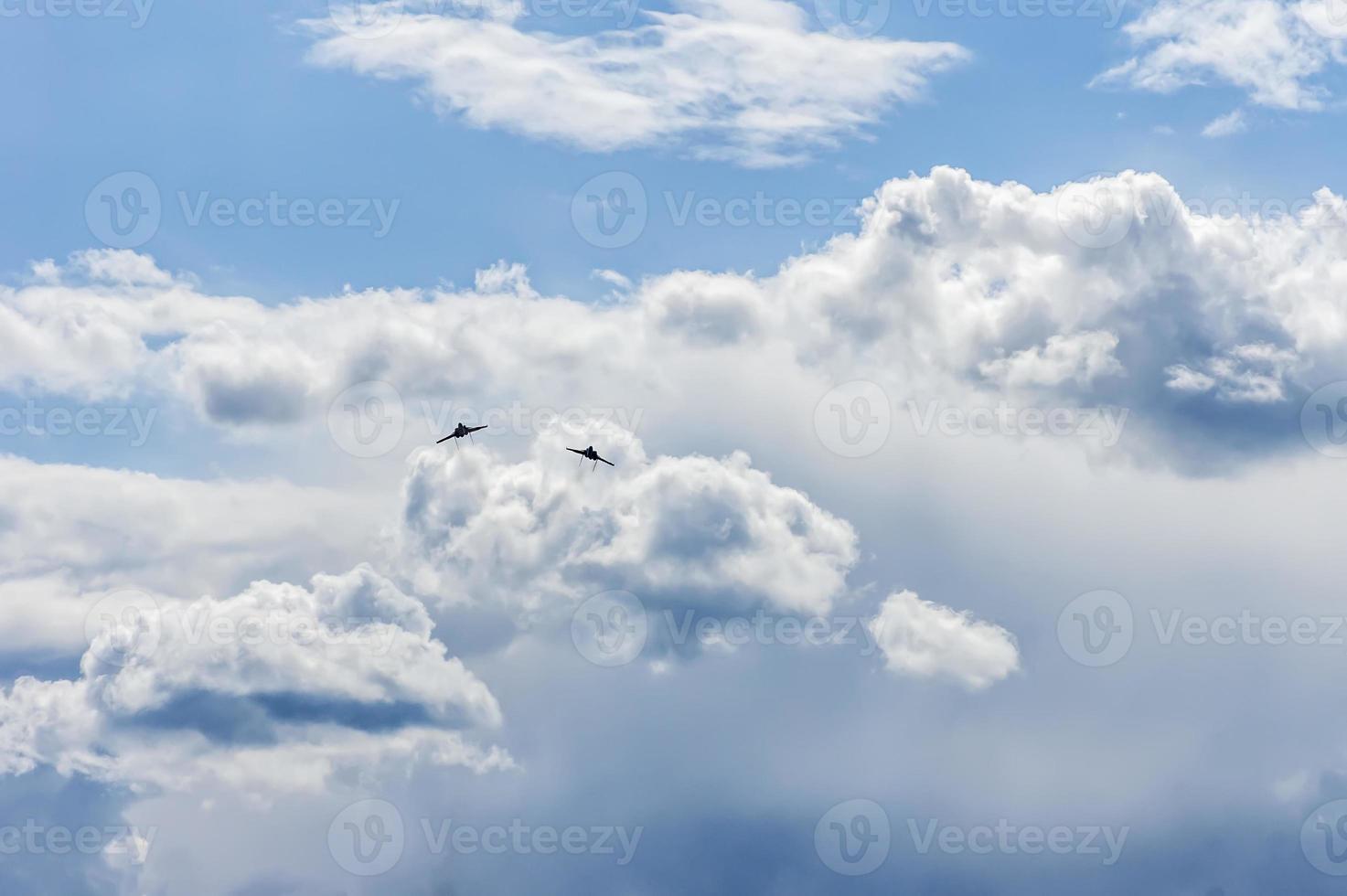 planes in the sky photo
