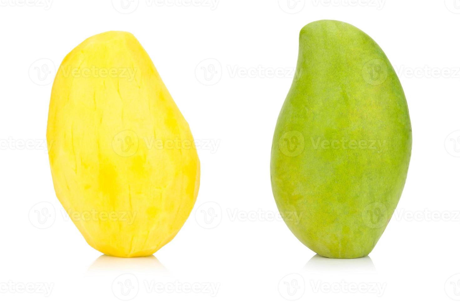 Green mango. Fruit pulp. yellow. isolated on white background 9988543