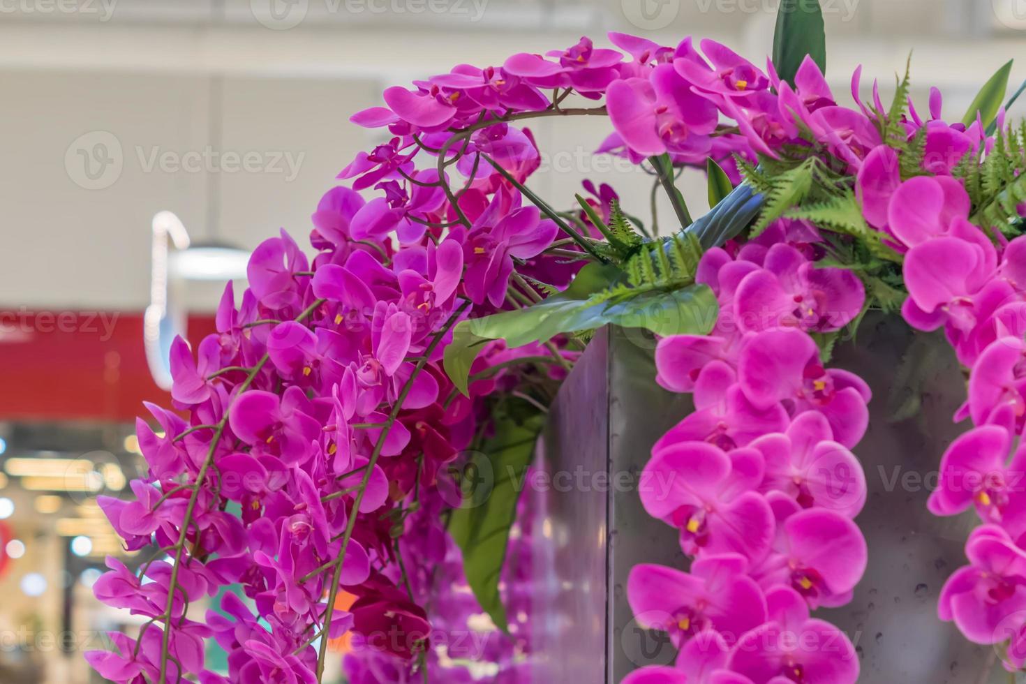 decoración de flores de orquídeas artificiales 9995692 Foto de stock en  Vecteezy