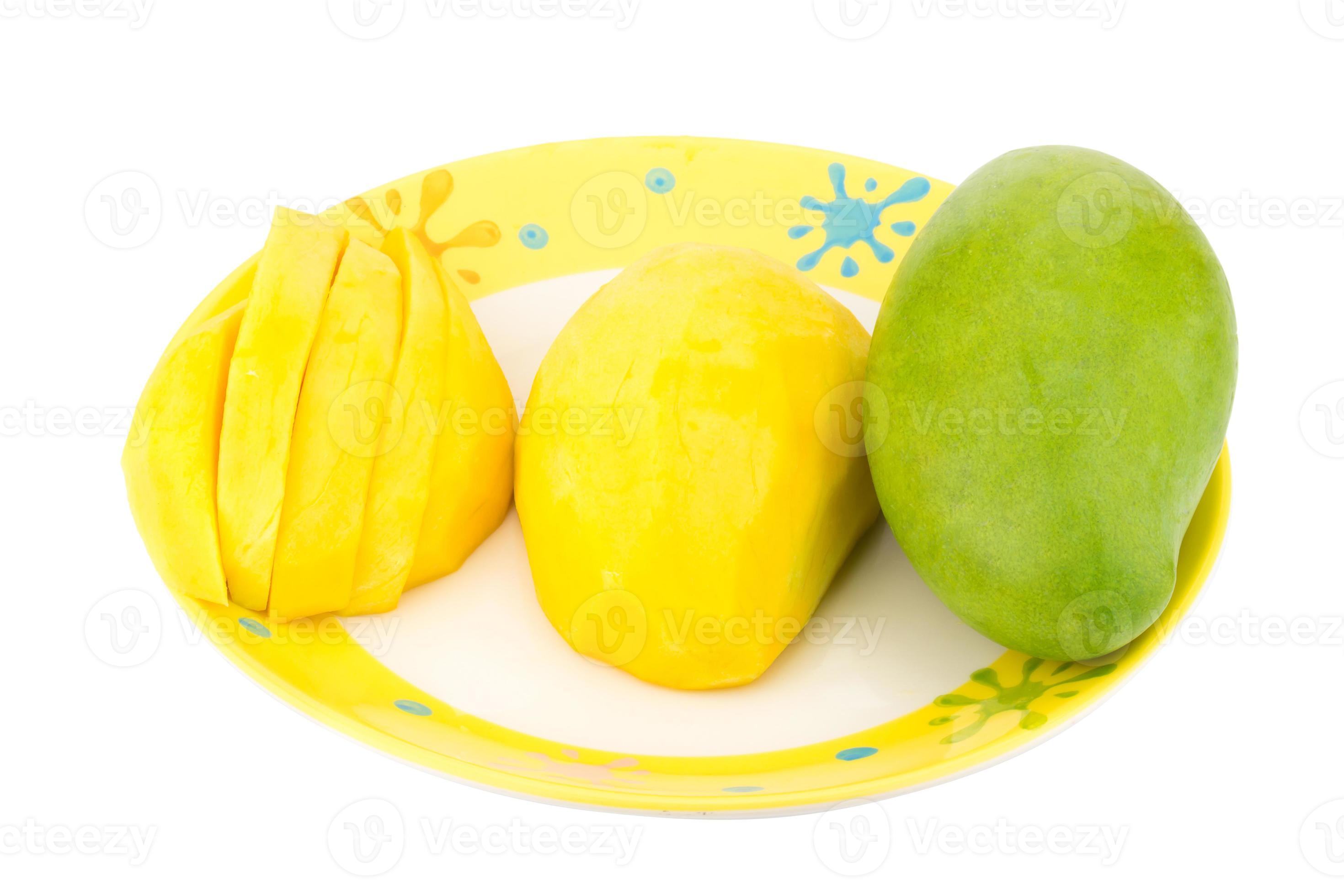 Green mango. Fruit pulp. yellow. isolated on white background 10006202