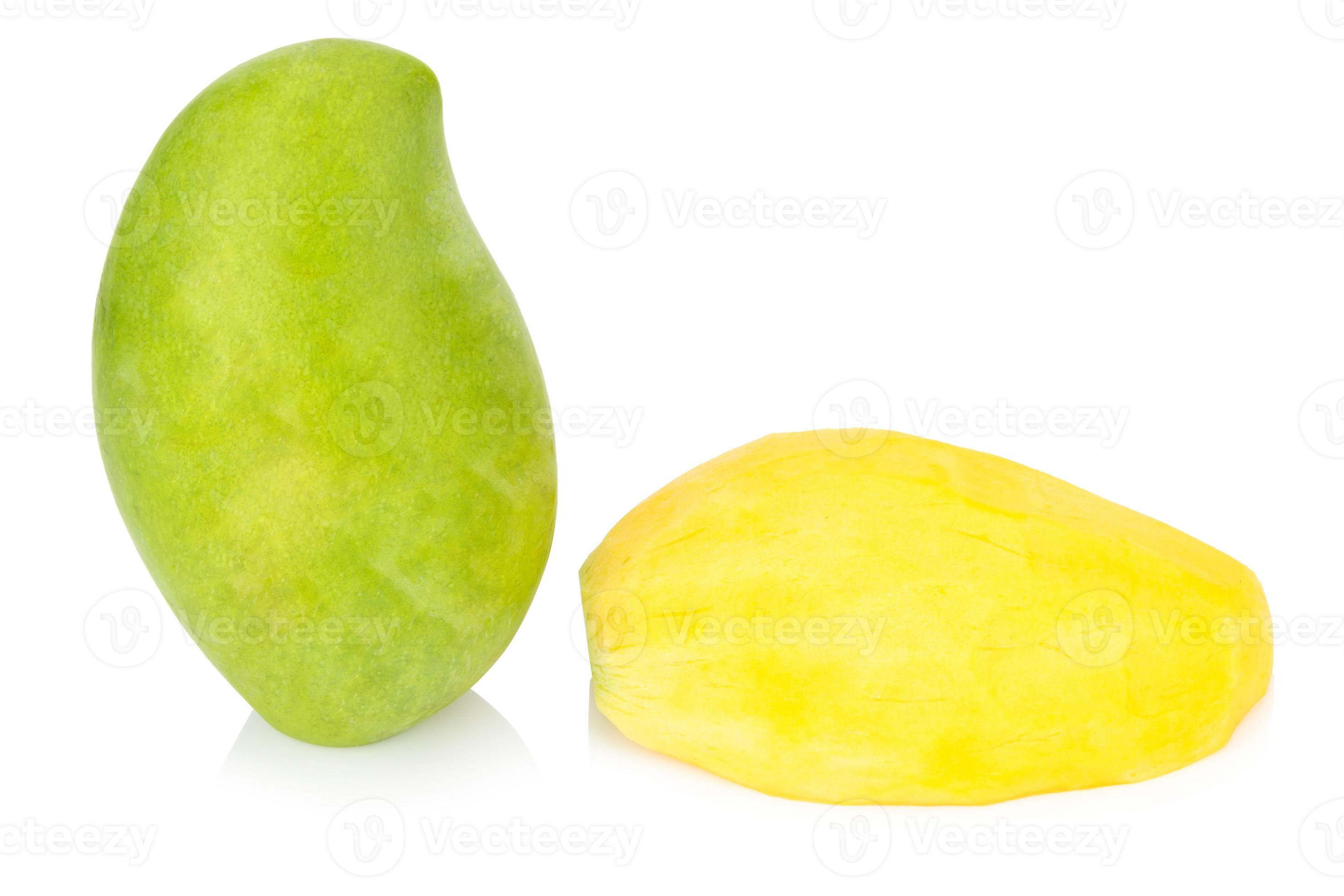 Green mango. Fruit pulp. yellow. isolated on white background 10006600