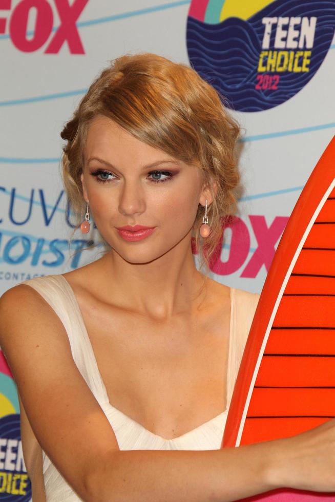 LOS ANGELES, JUL 22 - Taylor Swift in the Press Room of the 2012 Teen Choice Awards at Gibson Ampitheatre on July 22, 2012 in Los Angeles, CA photo