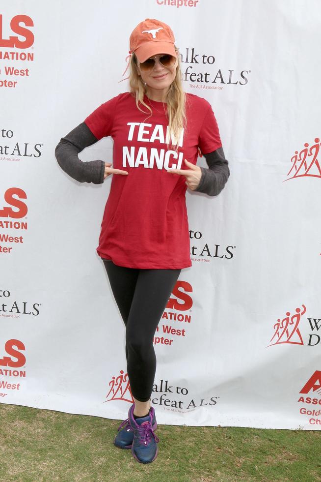 LOS ANGELES, OCT 16 - Renee Zellweger at the ALS Association Golden West Chapter Los Angeles County Walk To Defeat ALS at the Exposition Park on October 16, 2016 in Los Angeles, CA photo