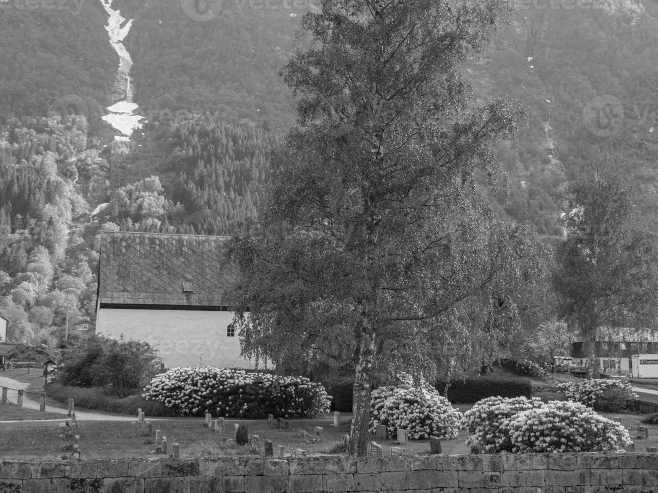 tiempo de primavera en eidfjord noruega foto