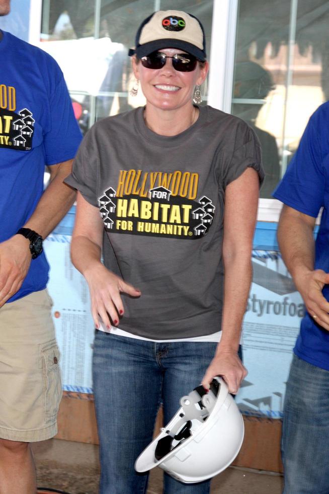 LOS ANGELES, MAR 8 - Maura West at the 5th Annual General Hospital Habitat for Humanity Fan Build Day at Private Location on March 8, 2014 in Lynwood, CA photo