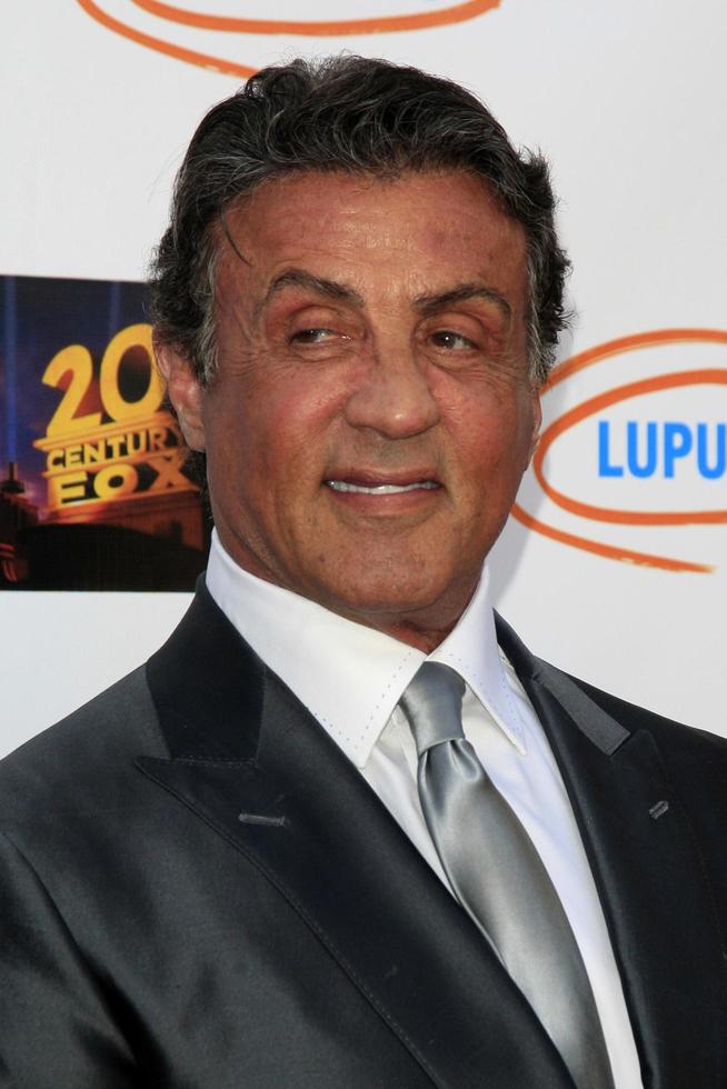 los angeles, jun 6 - sylvester stallone en el lupus la orange ball en fox studios el 6 de junio de 2015 en century city, ca foto