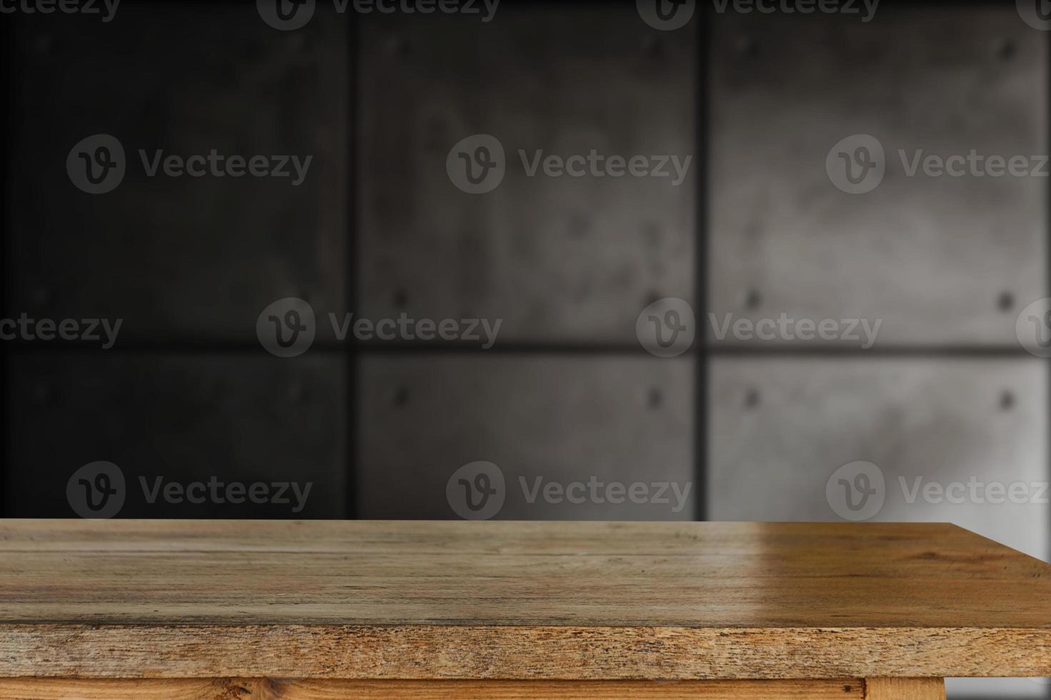 mesa vacía de madera oscura en el fondo delantero de textura de hormigón gris antiguo foto