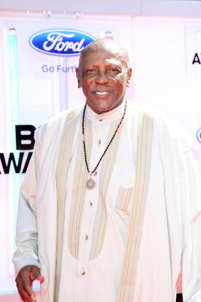 los angeles, 29 de junio - lou gossett, jr en los premios bet 2014, llegadas al teatro nokia en la live el 29 de junio de 2014 en los angeles, ca foto