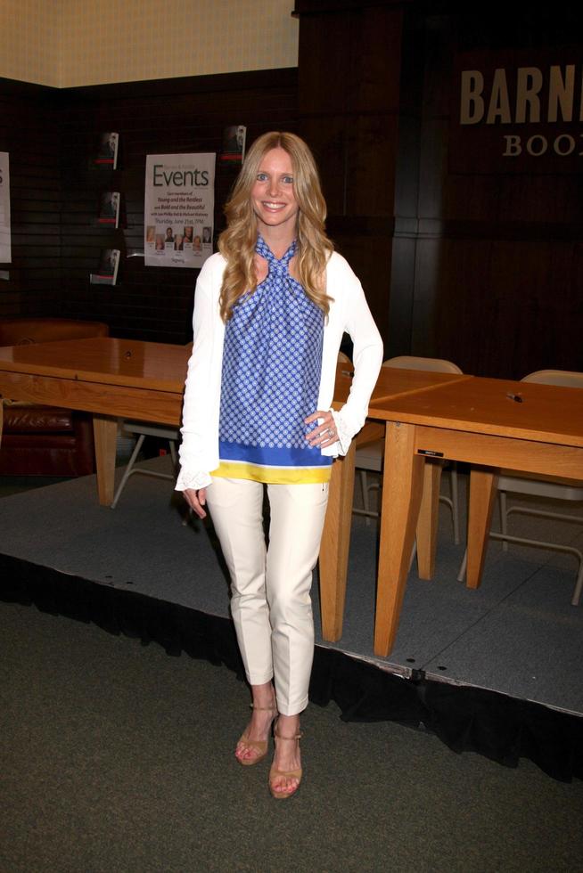 LOS ANGELES, JUN 21 - Lauralee Bell at a booksigning for THE YOUNG AND RESTLESS LIFE OF WILLIAM J BELL at Barnes and Noble, The Grove on June 21, 2012 in Los Angeles, CA photo