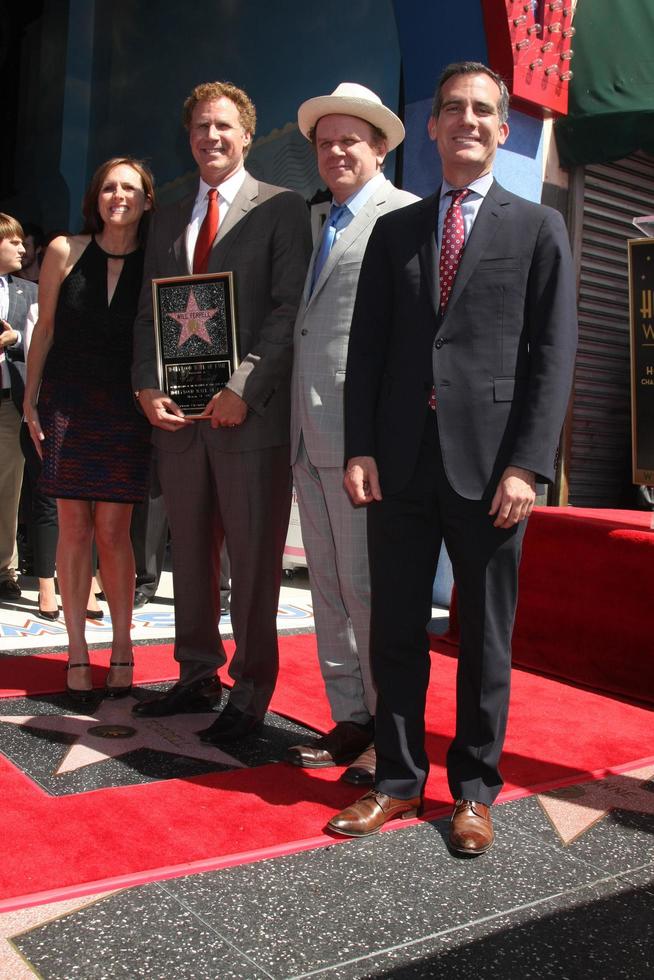 LOS ANGELES, MAR 24 - Molly Shannon, Will Ferrell, John C Reilly, Eric Garcetti at the Will Ferrell Hollywood Walk of Fame Star Ceremony at the Hollywood Boulevard on March 24, 2015 in Los Angeles, CA photo