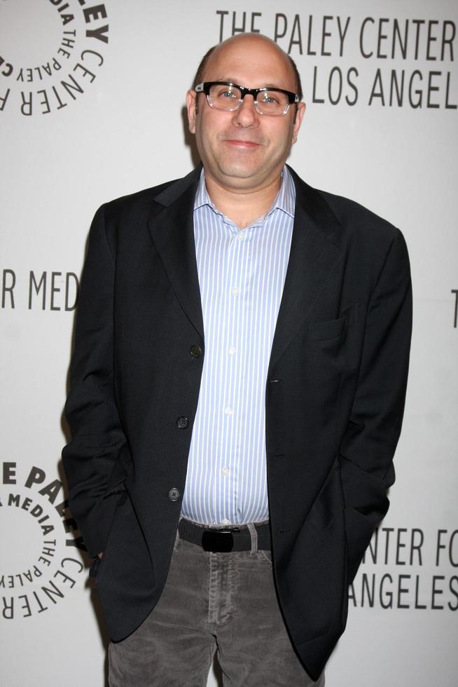 los angeles, 7 de marzo - willie garson llegando al paleyfest de cuello blanco 2011 en el teatro saban el 7 de marzo de 2011 en beverly hills, ca foto