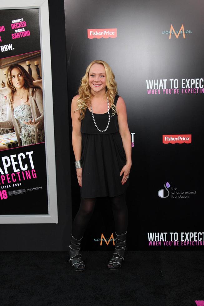 LOS ANGELES, MAY 14 - Nicole Sullivan arrives at the What To Expect When You re Expecting Premiere at Graumans Chinese Theater on May 14, 2012 in Los Angeles, CA photo