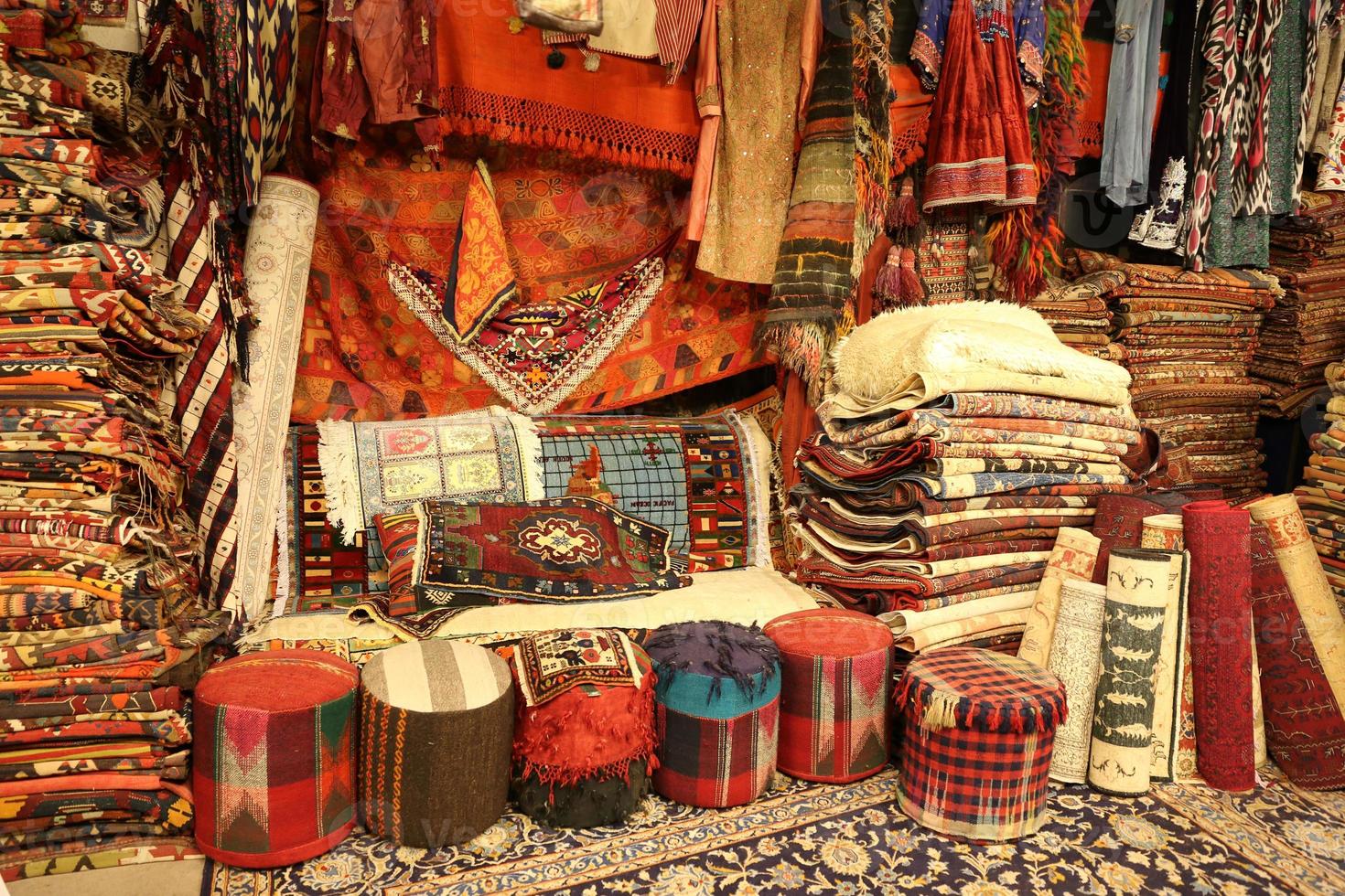 alfombras tradicionales turcas en goreme, nevsehir, pavo foto