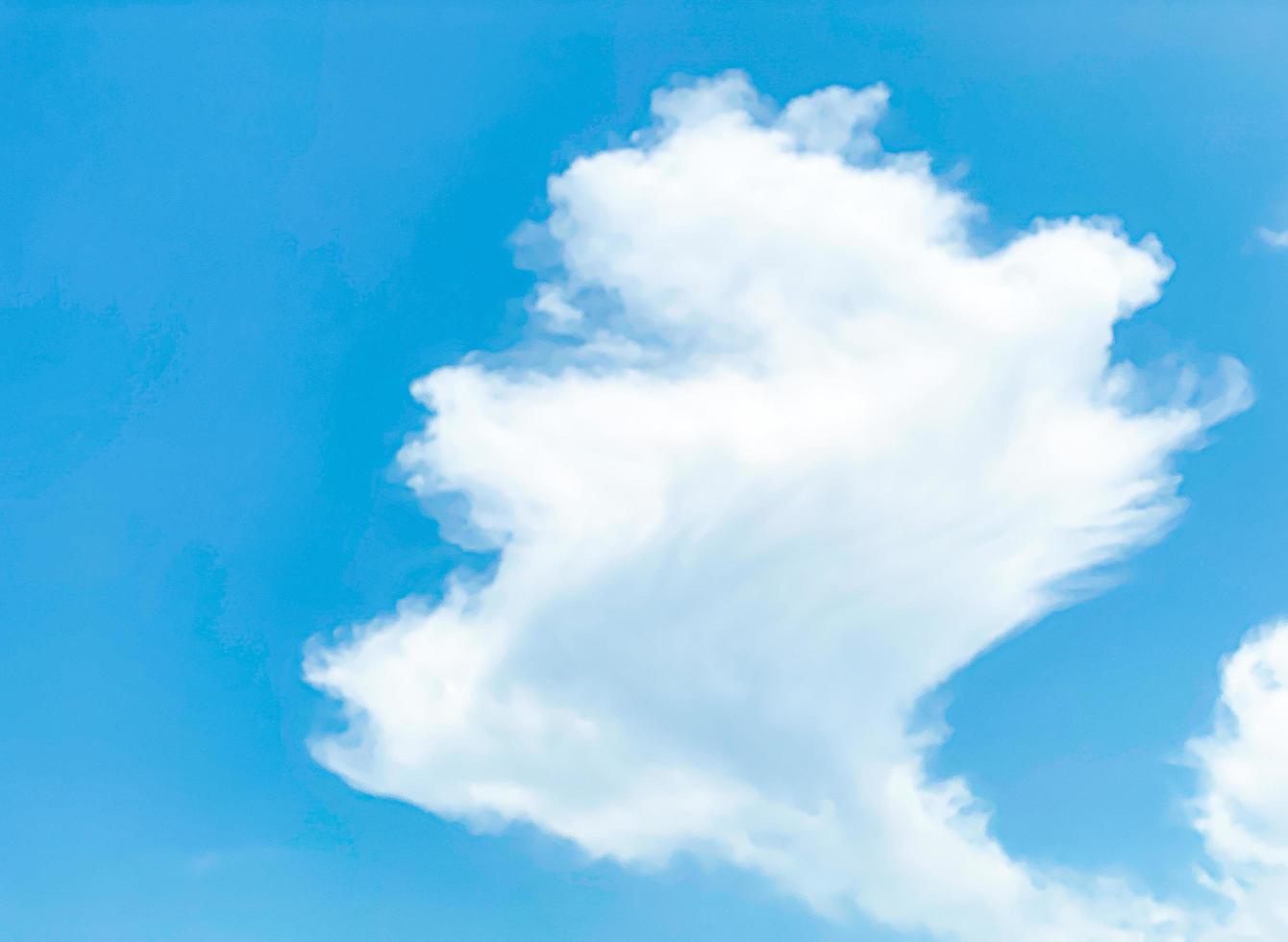 abstract cloudy background, beautiful natural streaks of sky and clouds, beautiful natural landscape photo
