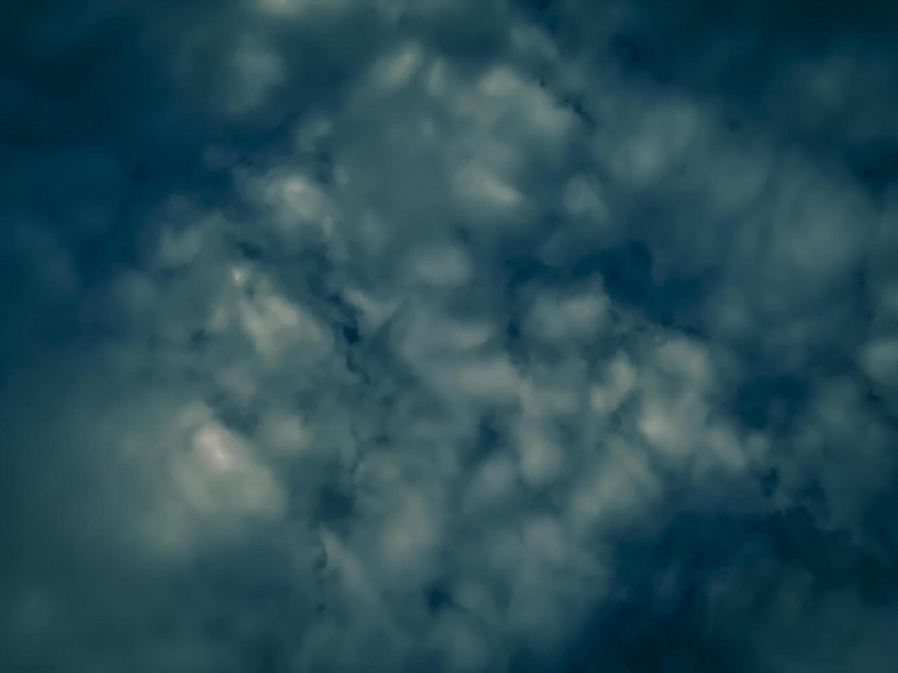 las nubes de lluvia que se formaron provocando una tormenta foto