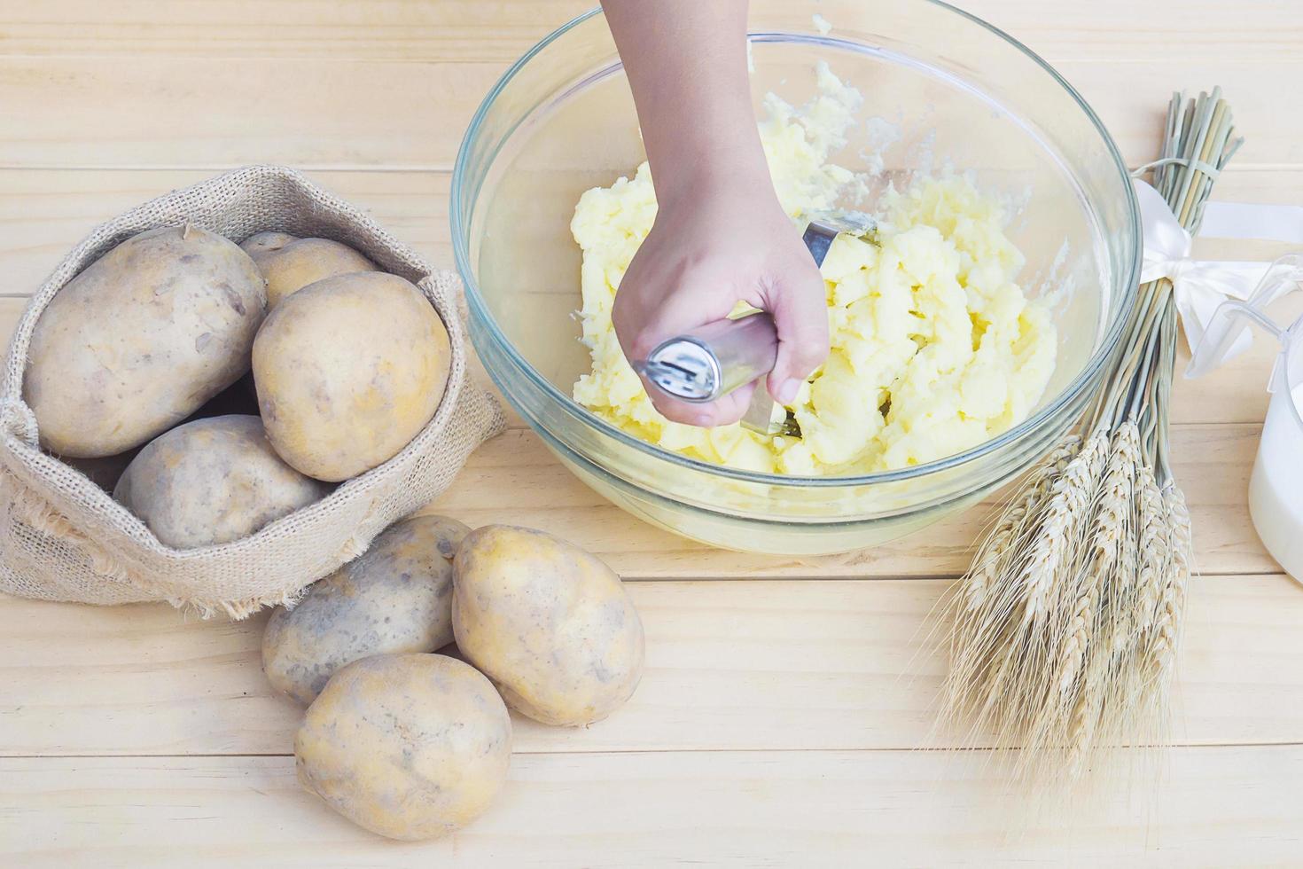 Mashed potato preparation photo