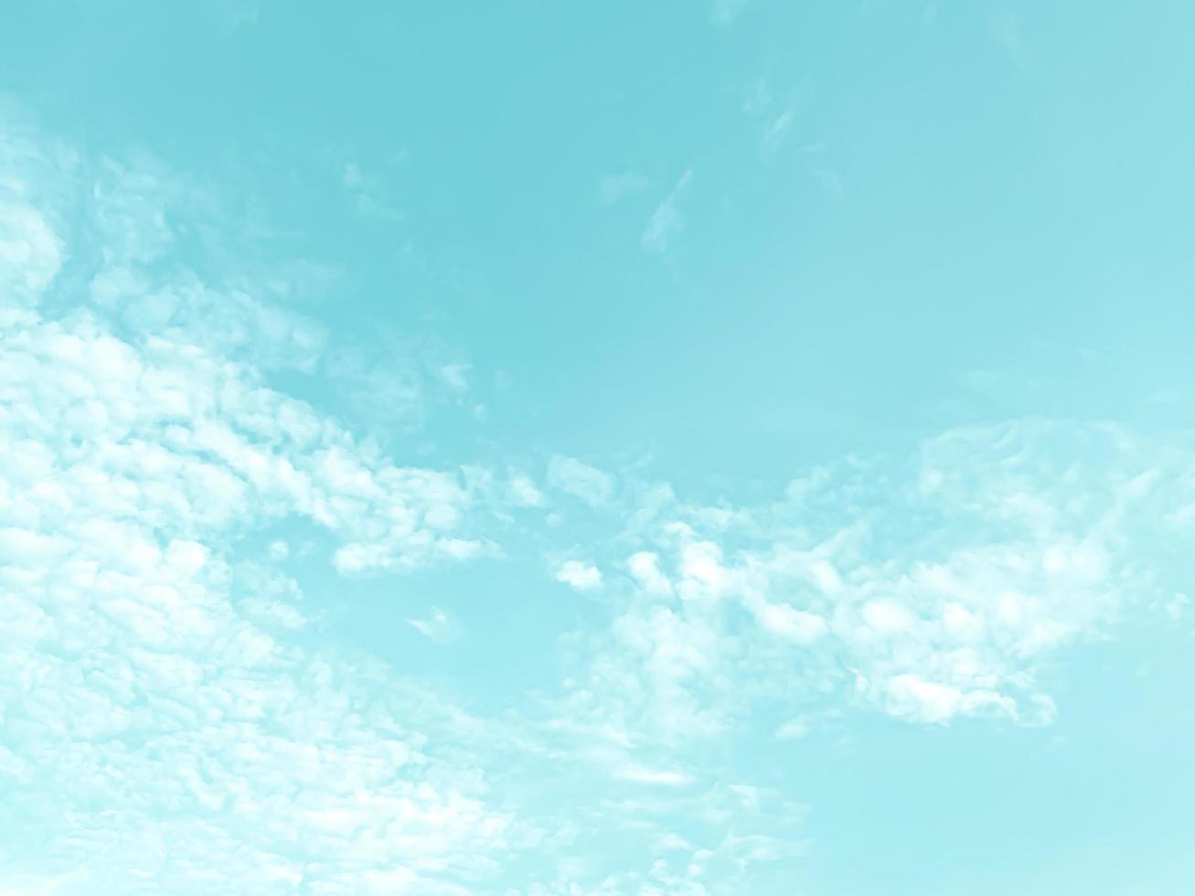 abstract cloudy background, beautiful natural streaks of sky and clouds, beautiful natural landscape photo