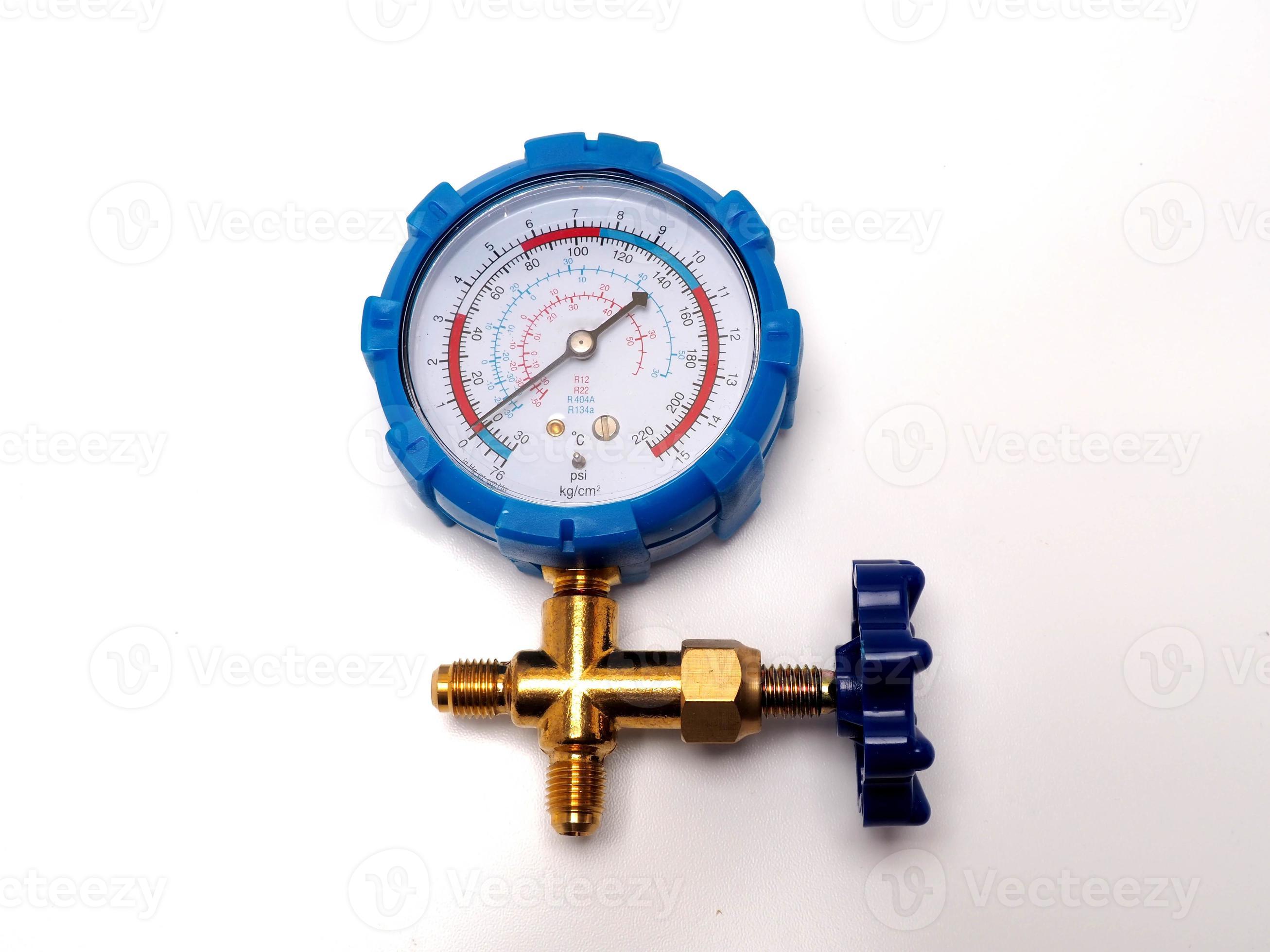 Picture of blue pressure gauge, tool that usualy used by technician to
