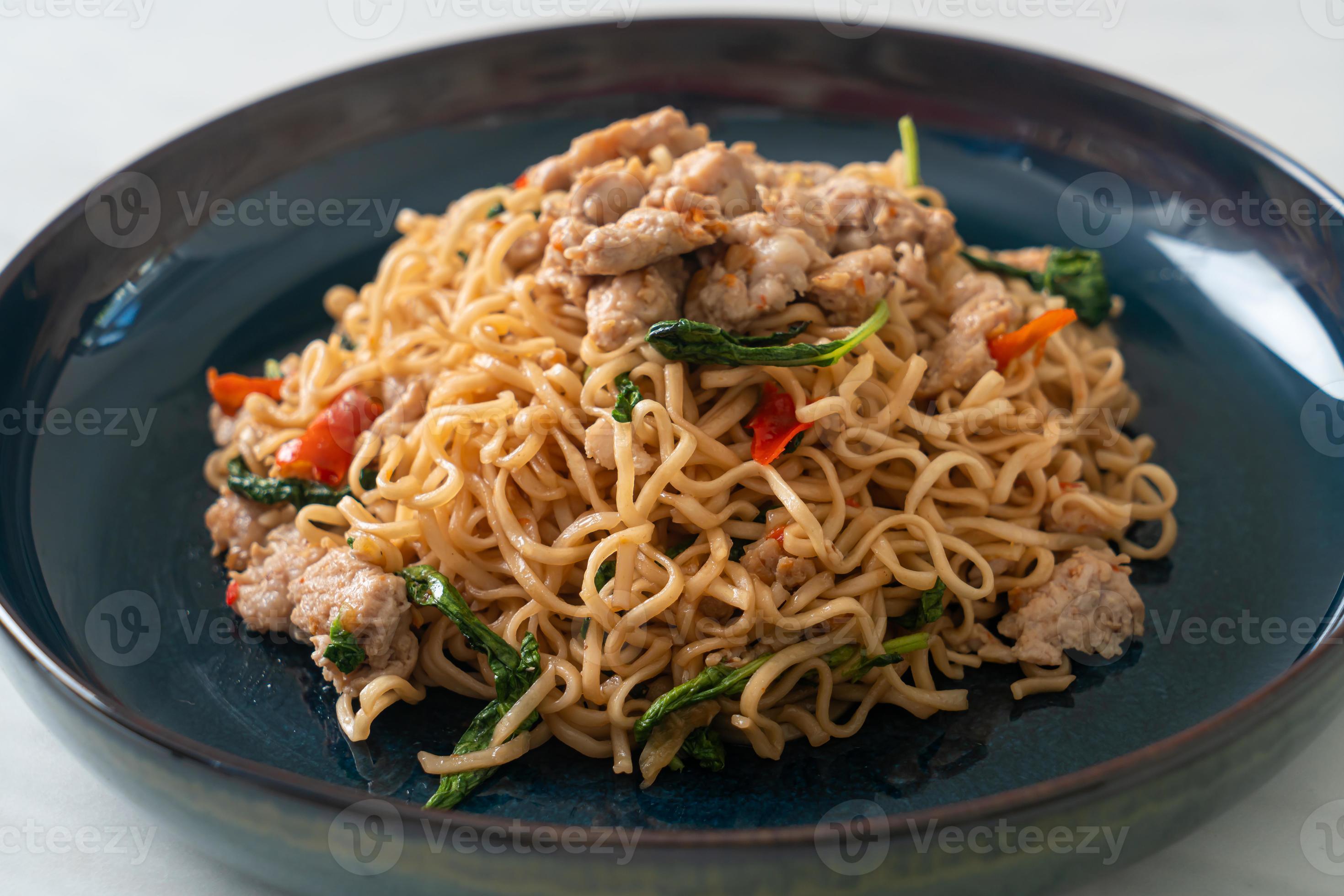 stir-fried instant noodles with basil and minced pork 10194688 Stock