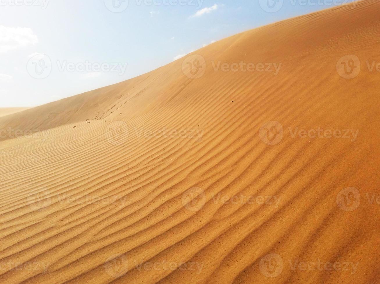 dunas de arena en el desierto foto