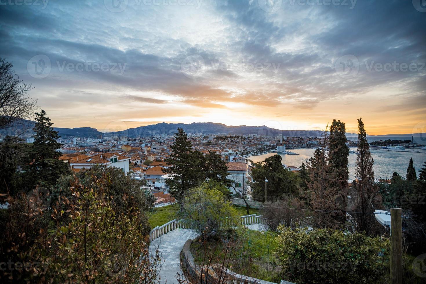 Split Croatia Sunrise Sunset 10205004 Stock Photo at Vecteezy