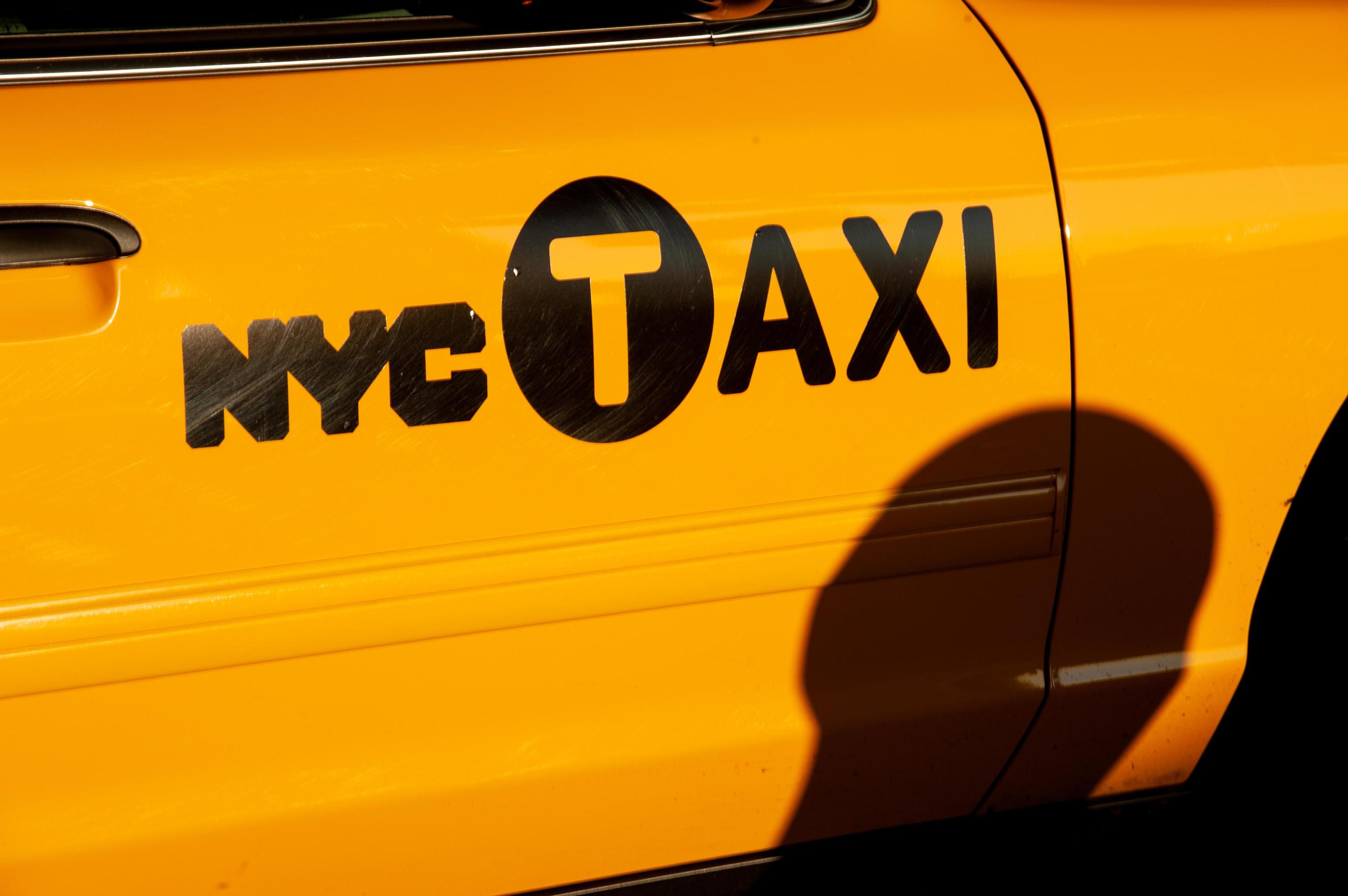 nyc-taxi-door-2018-10209544-stock-photo-at-vecteezy