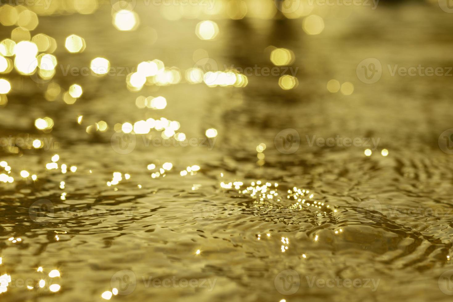 gold surface water texture photo