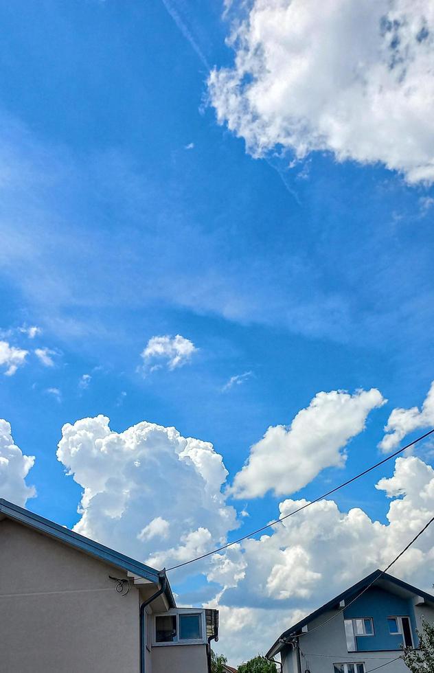 increíbles nubes de belgrado serbia foto