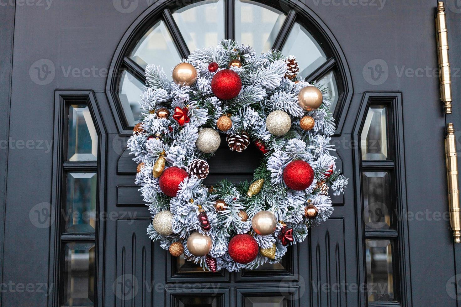 outdoor advent wreath on front door photo