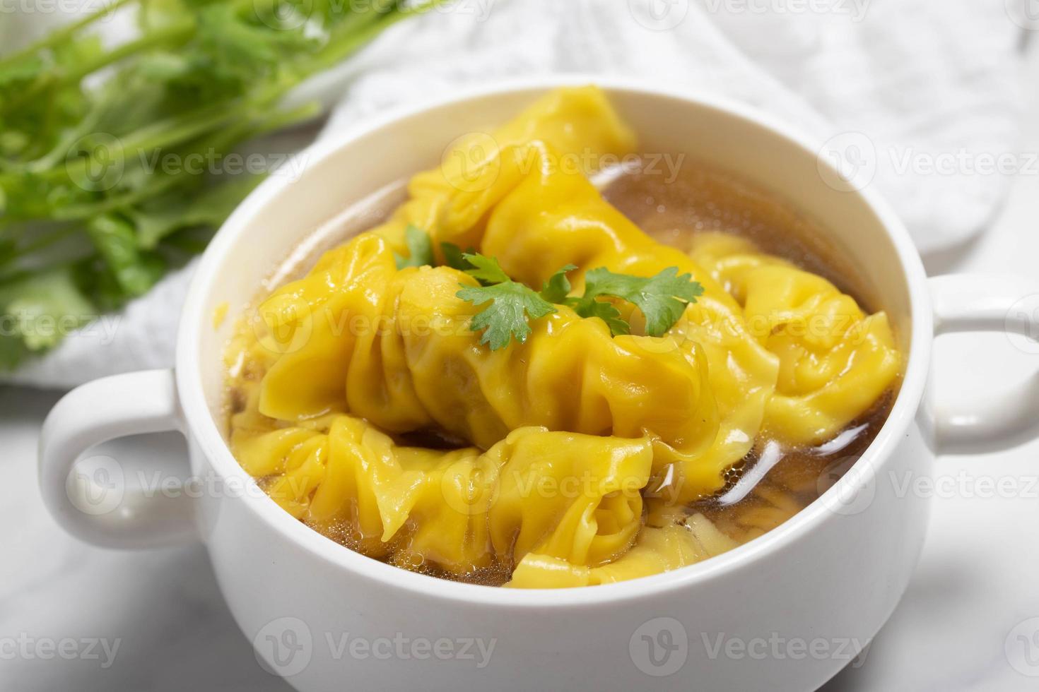 Wonton Soup Clear soup in a white cup. 10262674 Stock Photo at Vecteezy