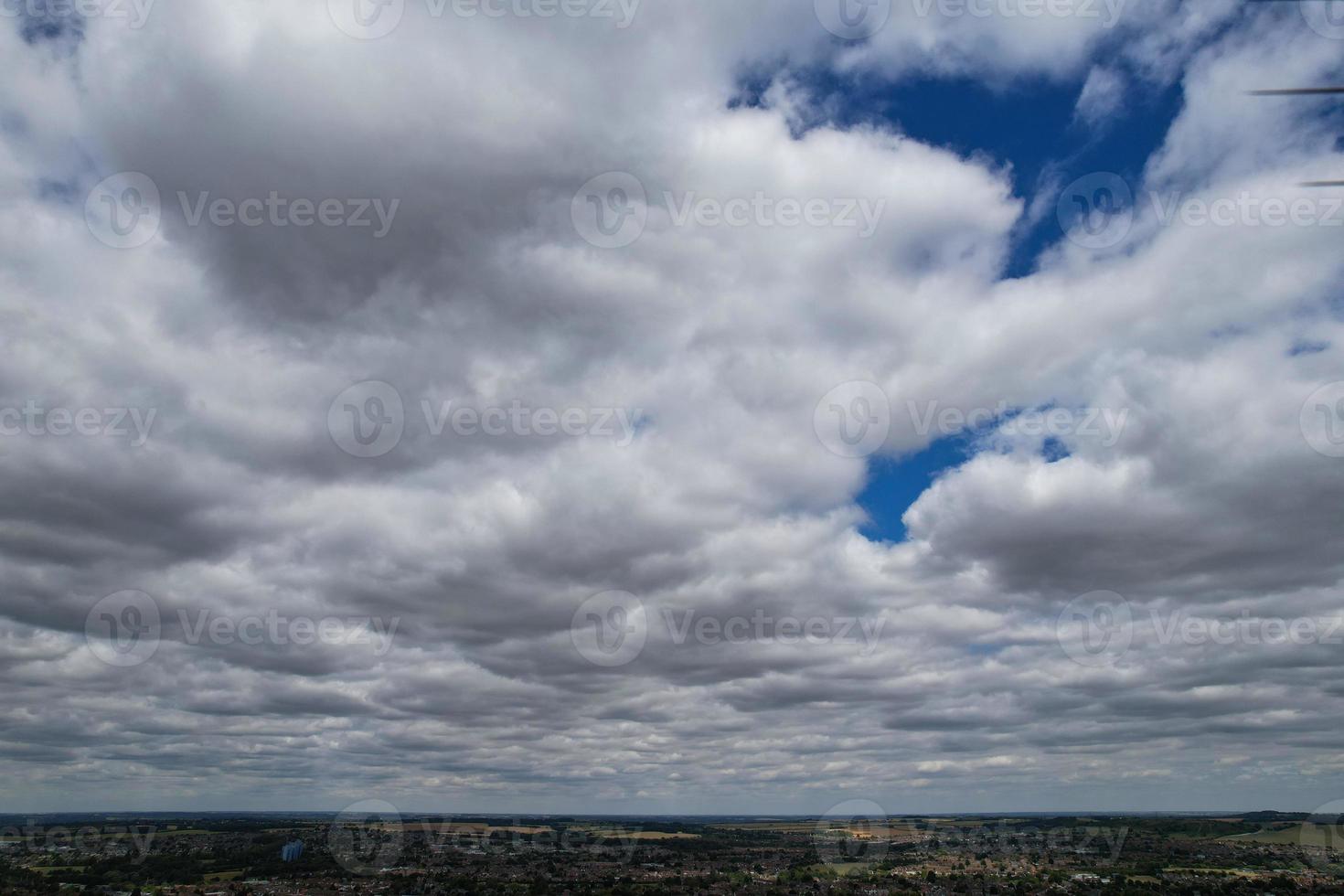 Imágenes aéreas de alto ángulo del polígono industrial dallow en la ciudad de luton, inglaterra, reino unido foto