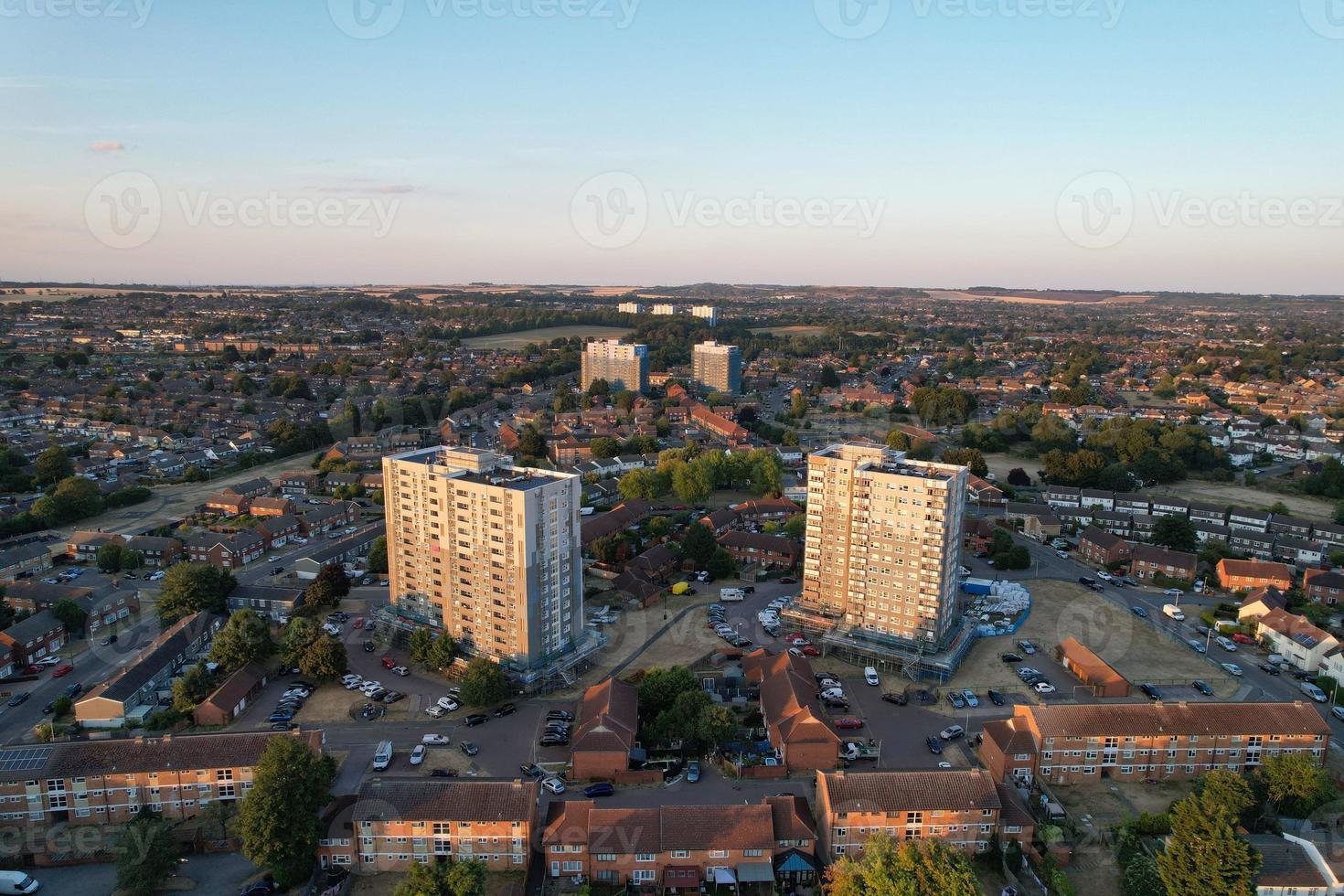 Beautiful Aerial view of North Luton City of England at Sunset Time photo