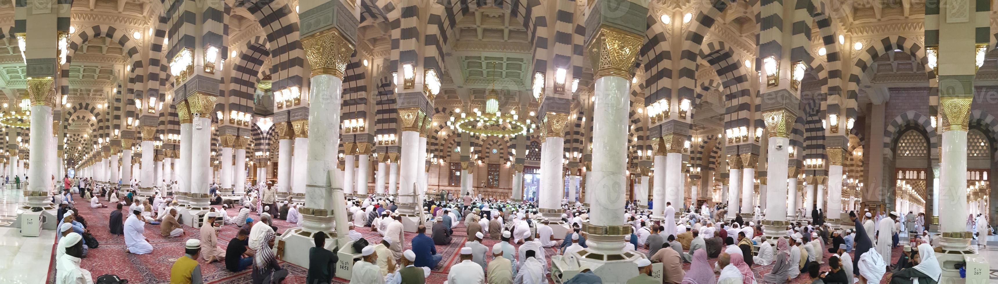 Masjid Al- Haram, Al-Masjid an-Nabawi Medina, Saudi Arabia photo