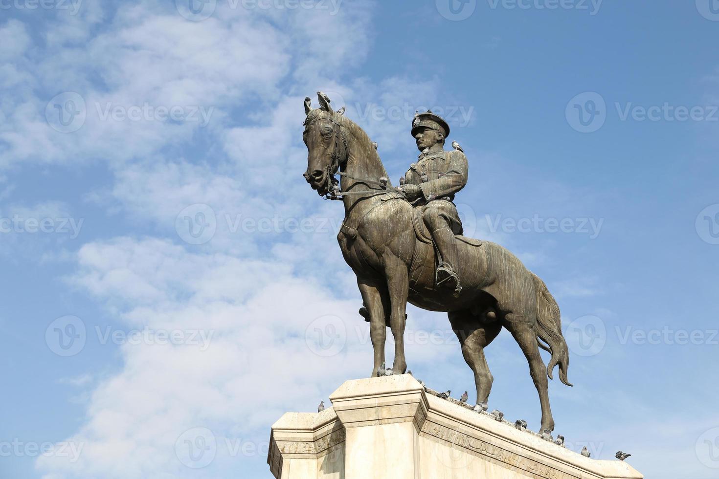 Victory Monument in Ankara photo
