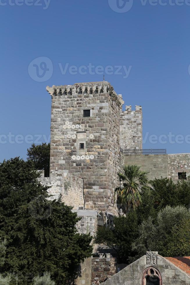 torre del castillo de bodrum en turquía foto